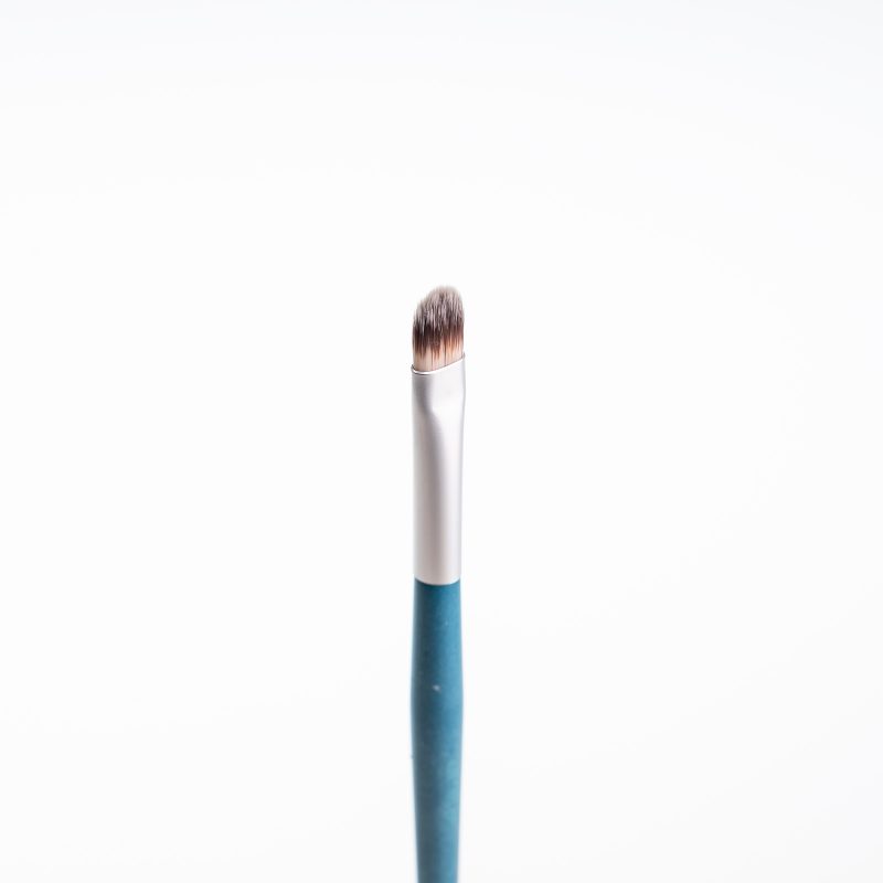 05 | CONCEALER BRUSH