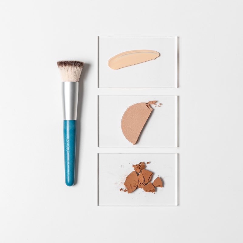 04 | CONTOURING BRUSH