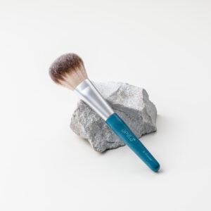 01 | POWDER BRUSH
